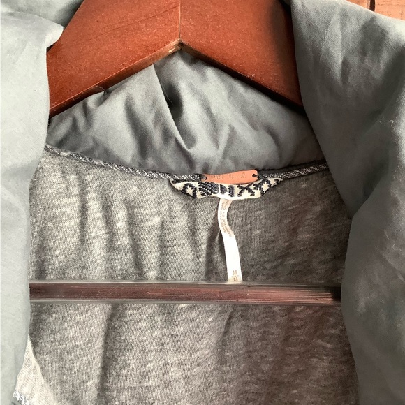 Free People puffer vest - Picture 2 of 6